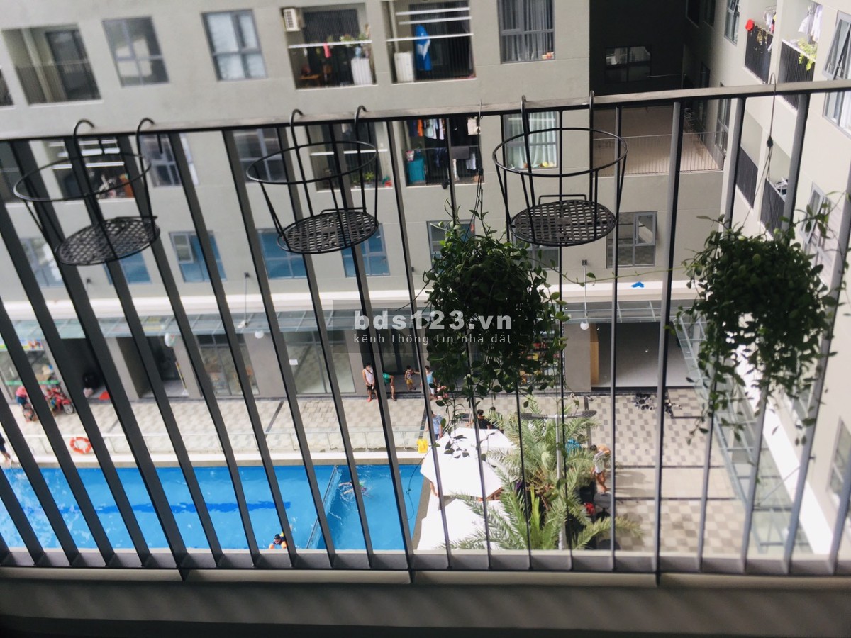 Cần bán gấp căn hộ Bcons Green View 2pn2wc giá 1tỷ7 đầy đủ nội thất