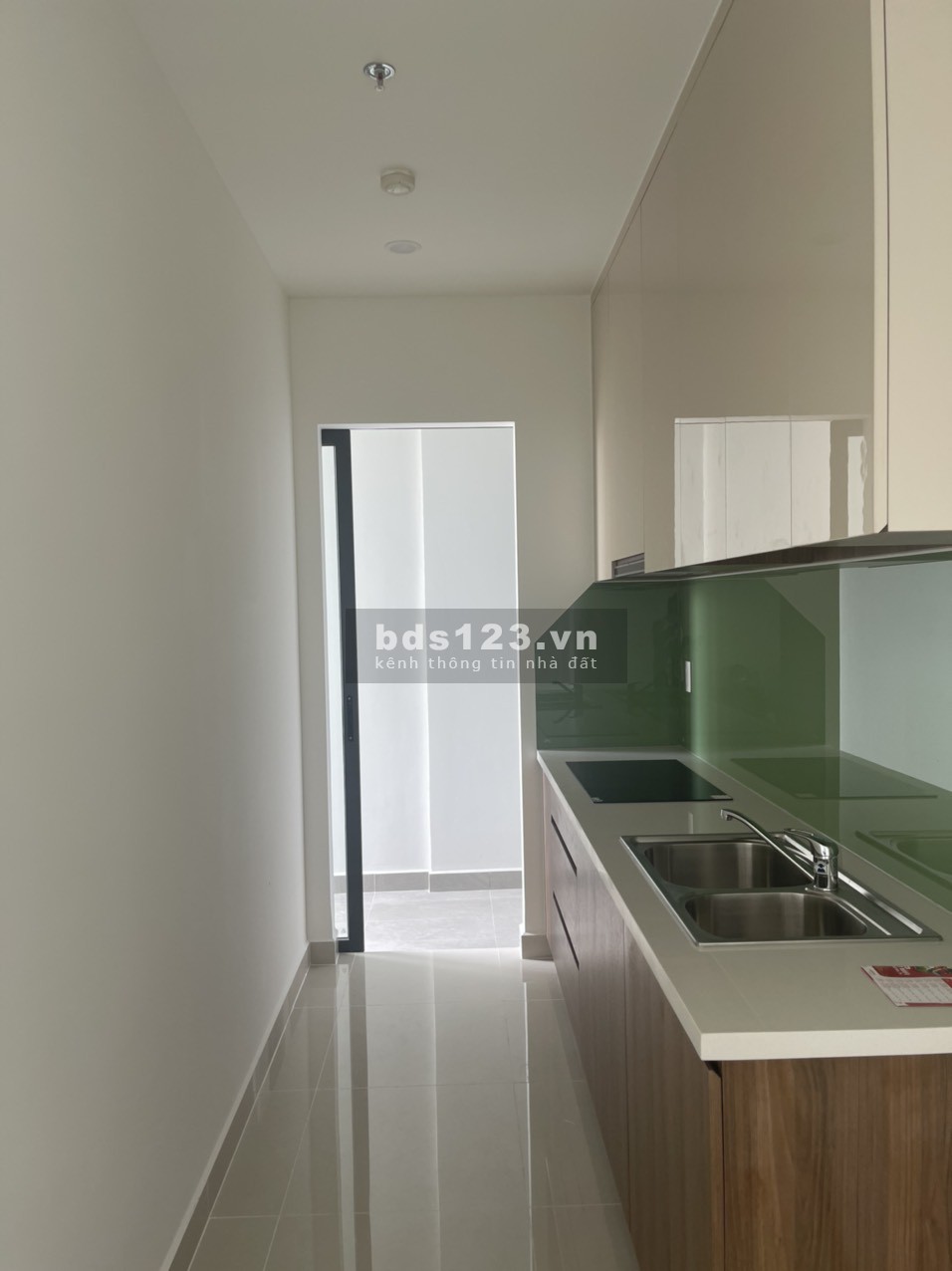 Bán căn hộ 2 PN Sài Gòn Riverside Complex quận 7, view sông tầng cao nhỉnh giá 3 tỷ đồng