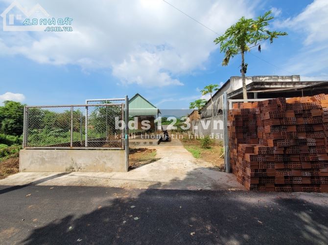 Đất vàng trao tay nhận ngay ưu đãi, bán gấp lô đất mặt tiền đường nhựa P.Hòa Long (TP.BR) chỉ 2.7 Tỷ