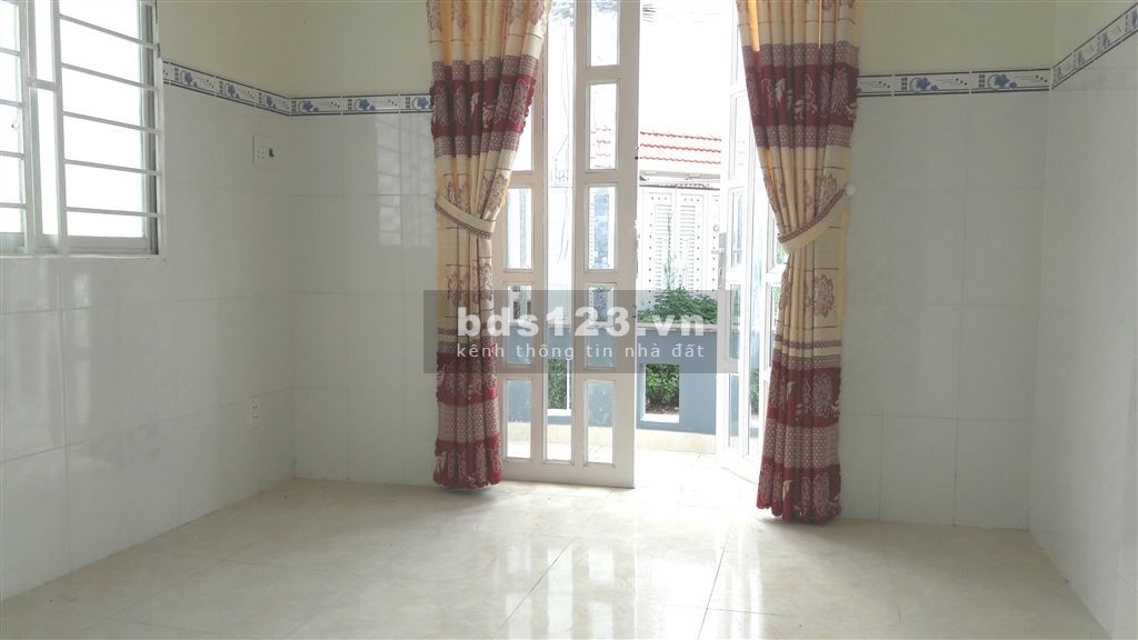 Cho thuê chung cư mini trung tâm SG, khu an ninh, có sân vườn thoáng mát, ban công riêng.