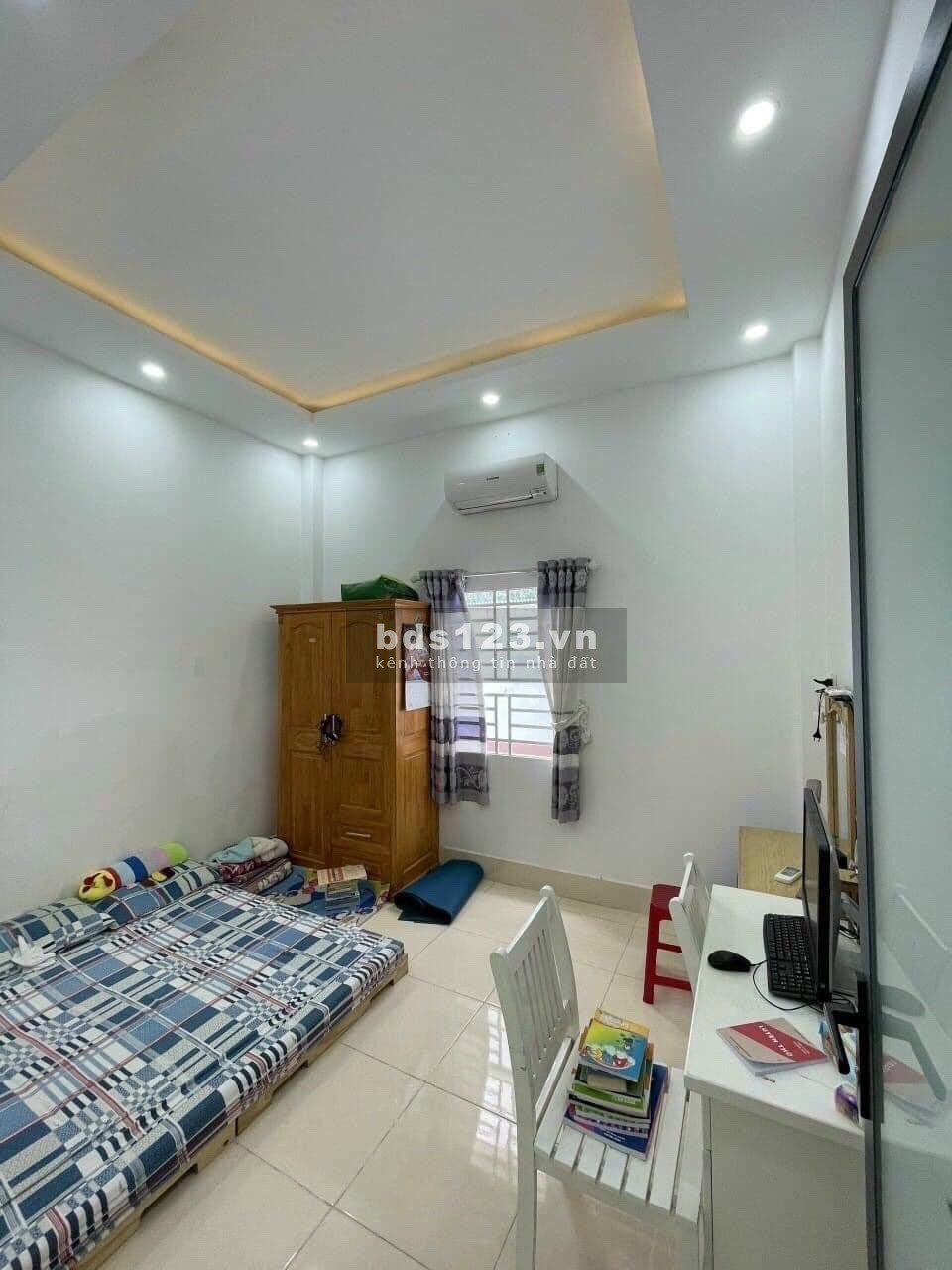 Bán nhà Hẻm xe hơi đường Trương Văn Hải, Tăng Nhơn Phú B, 80m - giá chỉ 4 tỷ