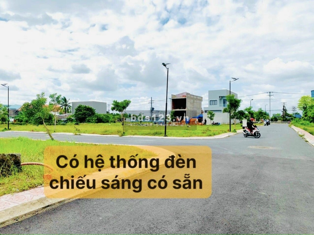 Bán đất nền sổ hồng riêng huyện Bình Chánh giá 3.3 tỷ đầu tư sinh lời