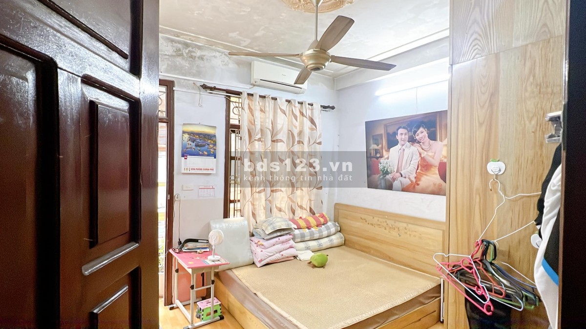 Cần bán nhà tại Kim Giang Hoàng Mai 44m² x 4 tầng, giá 5,2 tỷ đồng