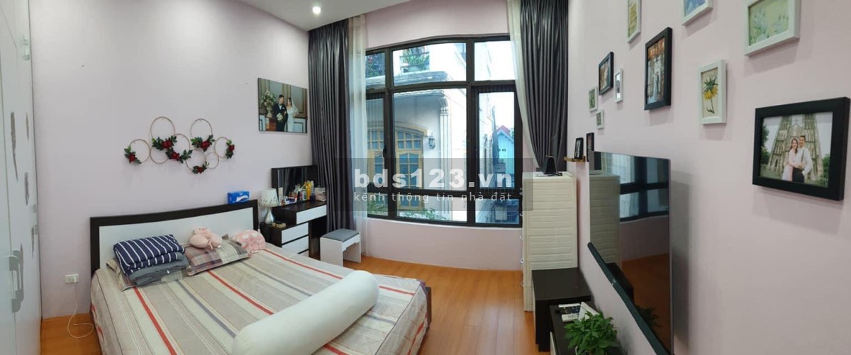 Cần bán nhà phố Chùa Láng lô góc, diện tích 42m², giá nhỉnh 6 tỷ đồng