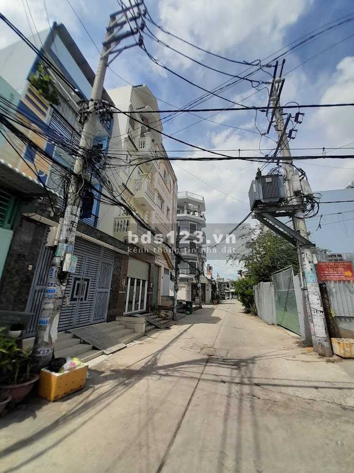 Bán nhà gần bệnh viện Bình Tân, DT 60m², 4 PN, đang cho thuê, giá 3,5 tỷ đồng