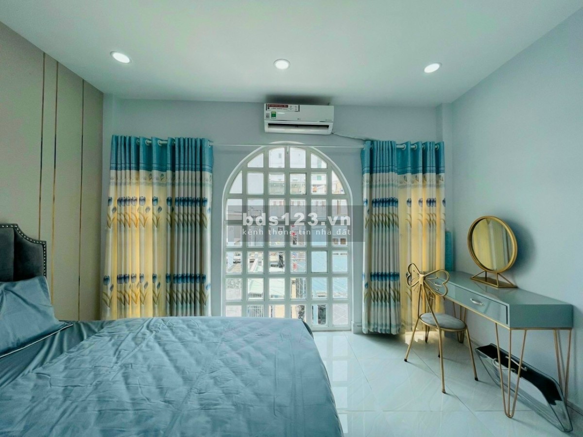 Nhà 80m2/1 lầu hẻm lớn thông giá 680 tr sổ riêng chợ Nhị Xuân O789.114.979