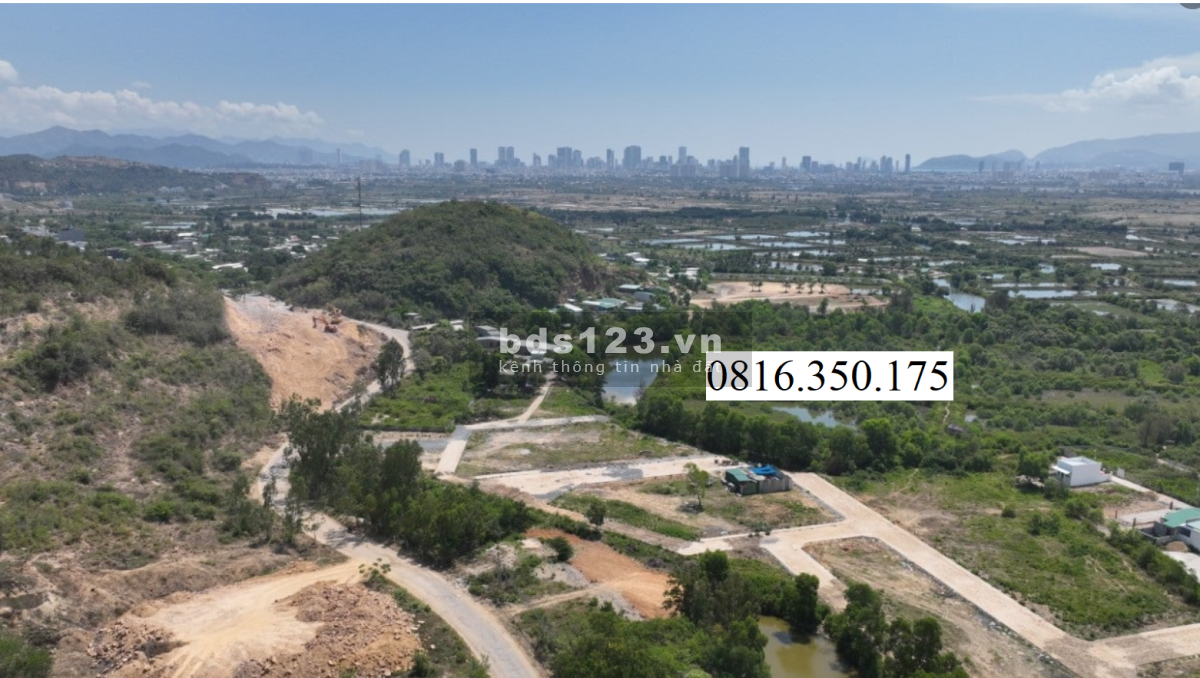 Chính chủ bán lô đất mặt tiền đường Phong Châu cạnh khu TĐC Đất Lành