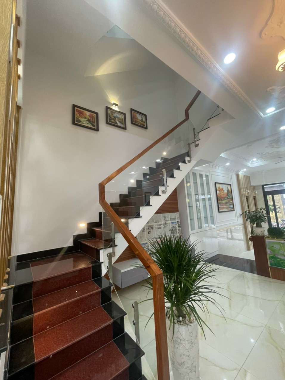 Bán nhà đường N7 khu dân cư Green Riverside DT 240m² x 2 lầu SHR giá 9,2 tỷ đồng