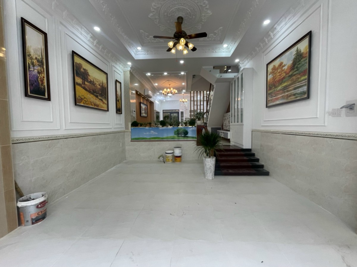 Bán nhà đường N7 khu dân cư Green Riverside DT 240m² x 2 lầu SHR giá 9,2 tỷ đồng