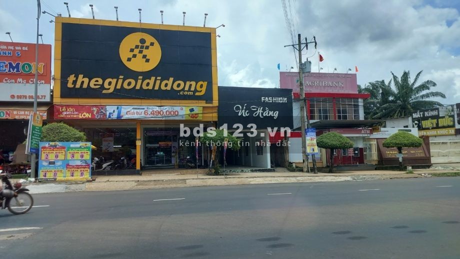 Chính chủ bán đất thổ cư 555m2 (15x37) sổ hồng mt đường nhựa 16m, ngay chợ, trường