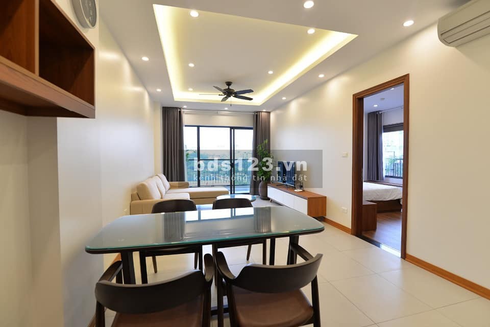 Bán 450m2 nhà mặt phố Võ Chí Công Tây Hồ tầng hầm kinh doanh 100 tỷ