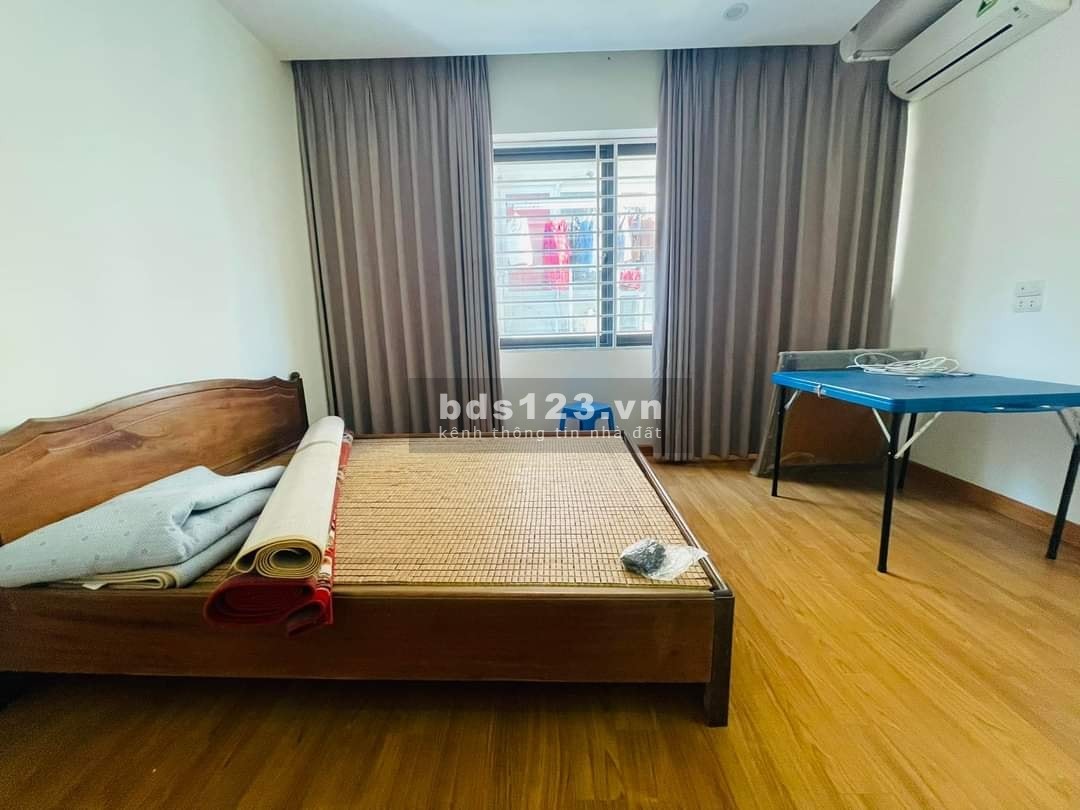 Bán nhà Bùi Xương Trạch phân lô, vài bước phố ô tô, nội thất VIP, DT 34m² x 5 tầng, MT 3,5m, 3,9 tỷ