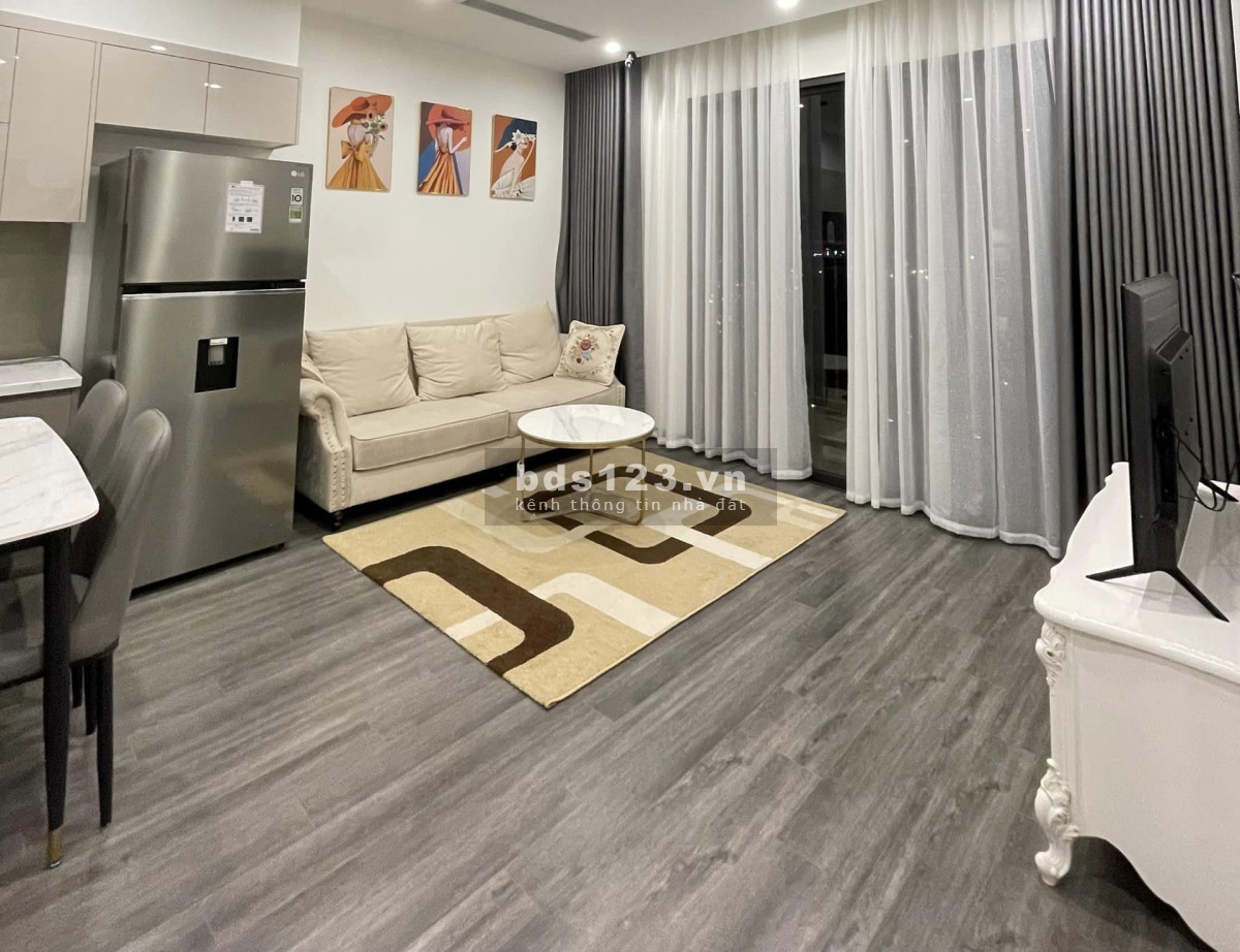 Bán gấp 2PN 2VS ,68m2 tầng trung giá 1.8 tỷ đã có nội thất tại Vinhomes Ocean Park.