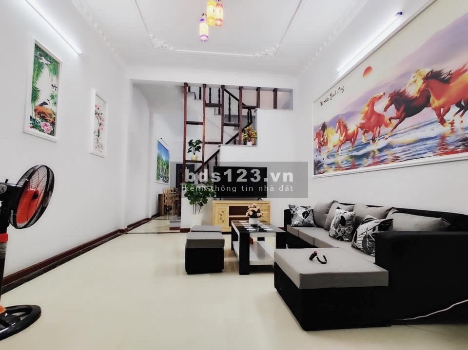 Bán nhà giá chỉ 950 triệu, nhà đón tết Quý Mão 2023 nằm gần khu chợ Bình Điền, SHR