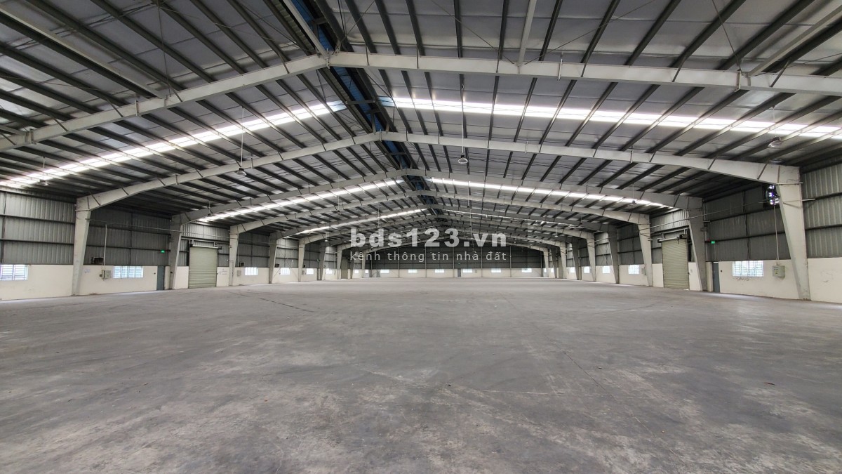 Cho thuê kho xưởng 1500m2 trong KCN Nhơn Trạch, huyện Nhơn Trạch, Đồng Nai.