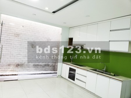 Bán nhà Bình Chánh mặt tiền kinh doanh Đoàn Nguyễn Tuân ít sử dụng, 780 triệu