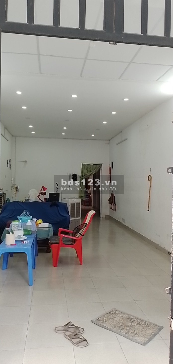 Chính chủ cho thuê mặt bằng 4m x 11m, khu an ninh, đường xe tải, gần chợ, trường học
