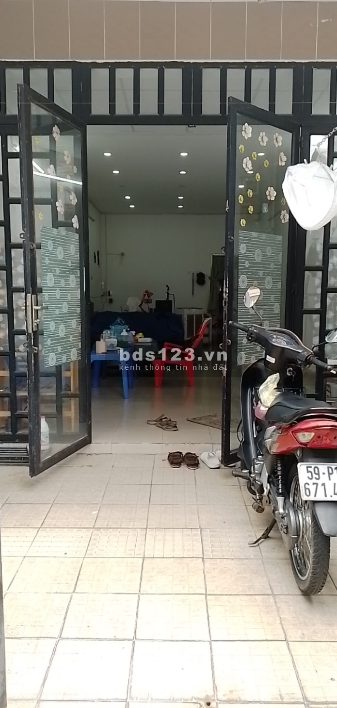 Chính chủ cho thuê mặt bằng 4m x 11m, khu an ninh, đường xe tải, gần chợ, trường học