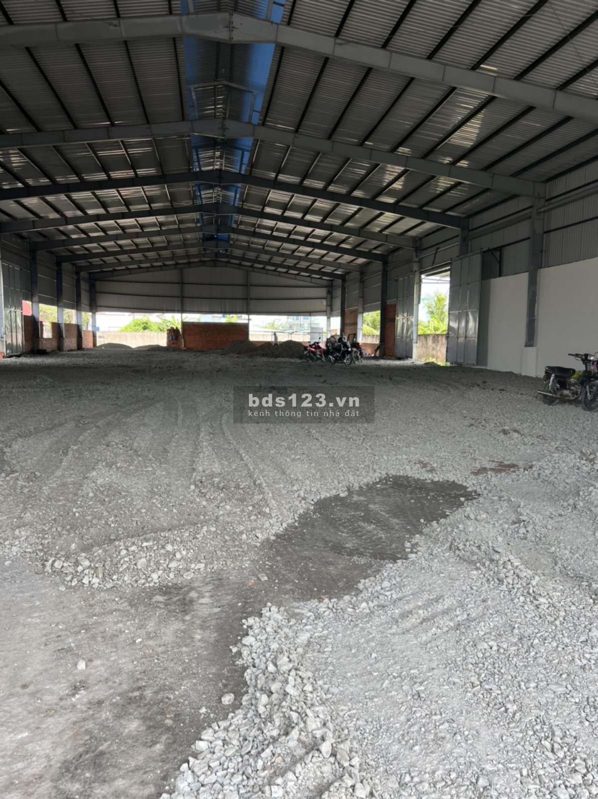 Cần cho thuê kho dt 2500m2 đường DT830, Long Định, Cần Đước, Long An