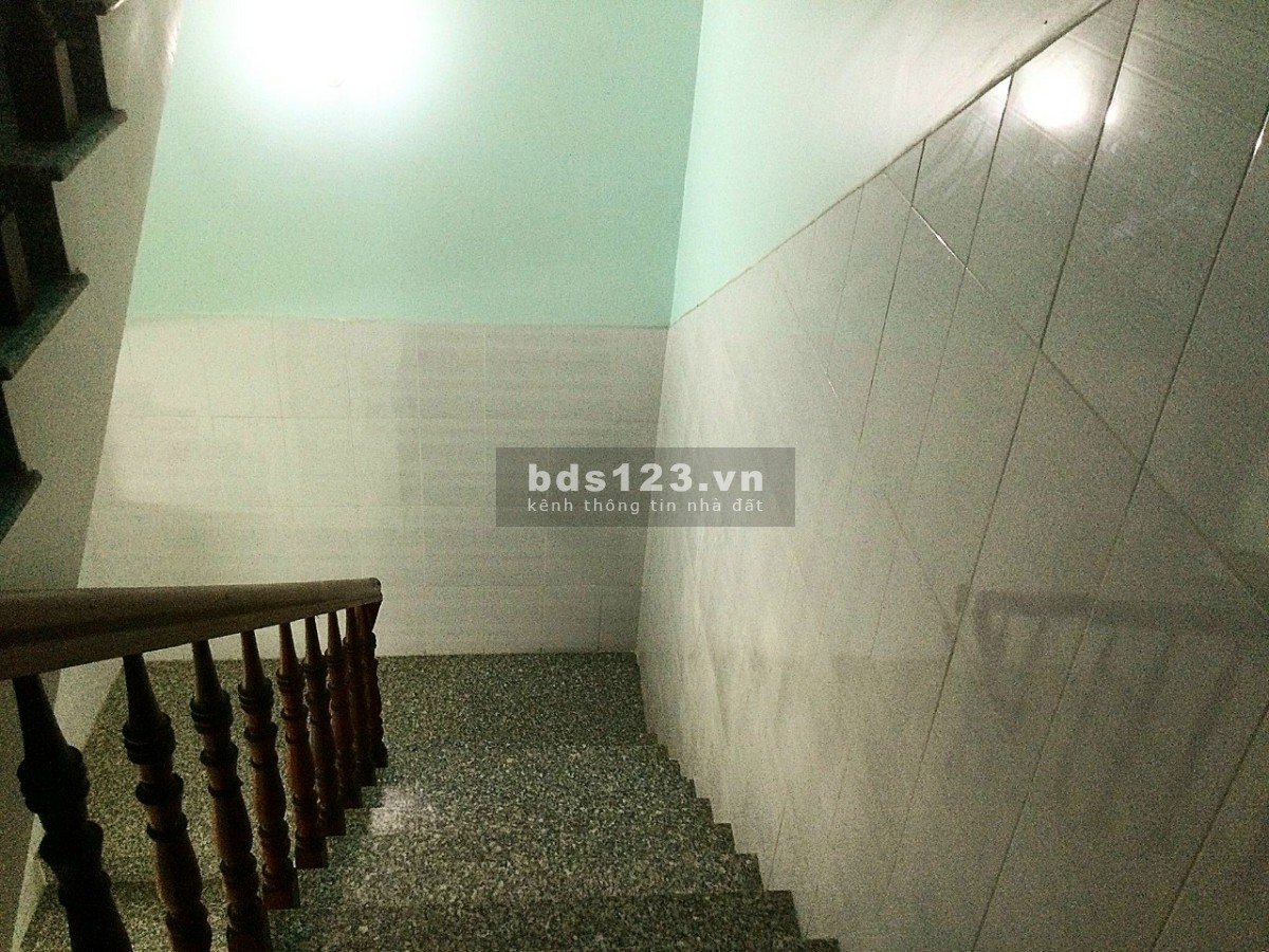 Bán nhà đường An Dương Vương, phường 10, quận 6 LH 0563028087