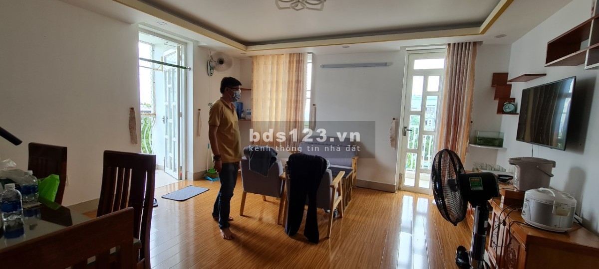 Bán nhà nguyên căn 1 trệt 2 lầu FULL nội thất, giá tốt, sở hữu lâu dài
