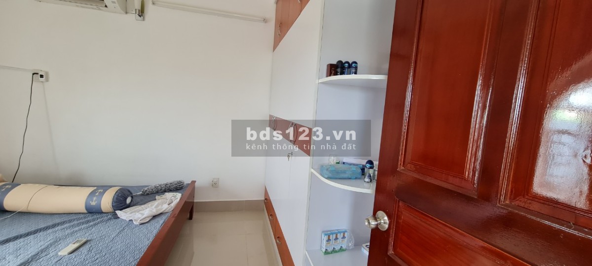 Bán nhà nguyên căn 1 trệt 2 lầu FULL nội thất, giá tốt, sở hữu lâu dài