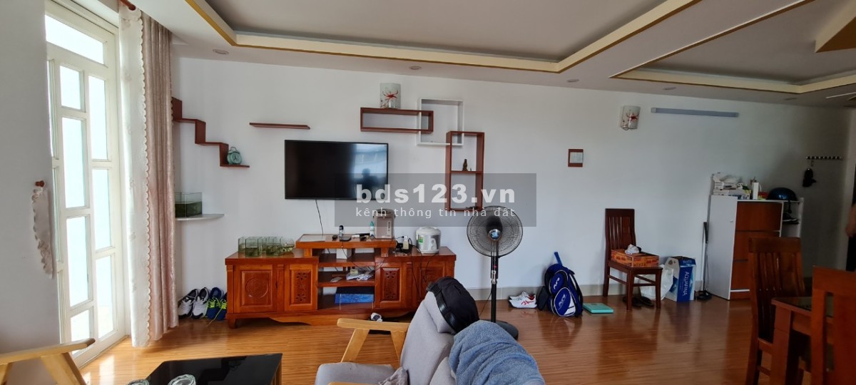 Bán nhà nguyên căn 1 trệt 2 lầu FULL nội thất, giá tốt, sở hữu lâu dài