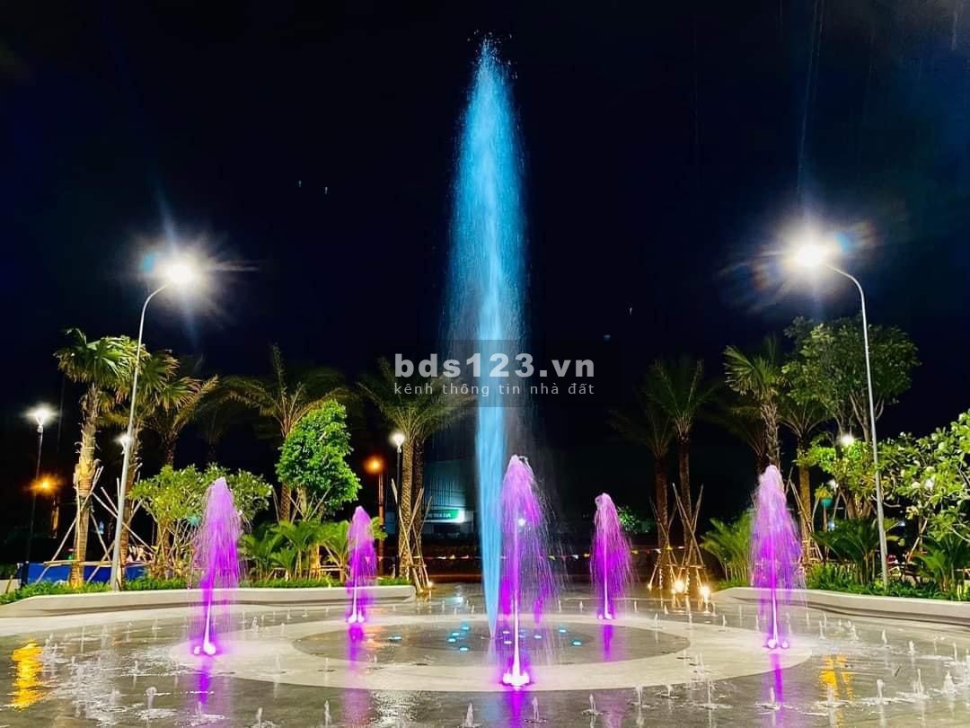 Giá quá tốt 2 pn dt 67m2 Q7 Riverside NTCB tầng cao view sông, giá 8 triệu