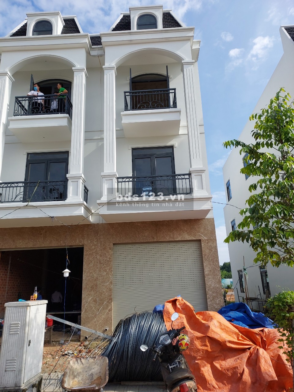 Bán nhà chính chủ ngay trung tâm chợ Phú Chánh Nằm trên đường Huỳnh Văn Lũy (DT 742)