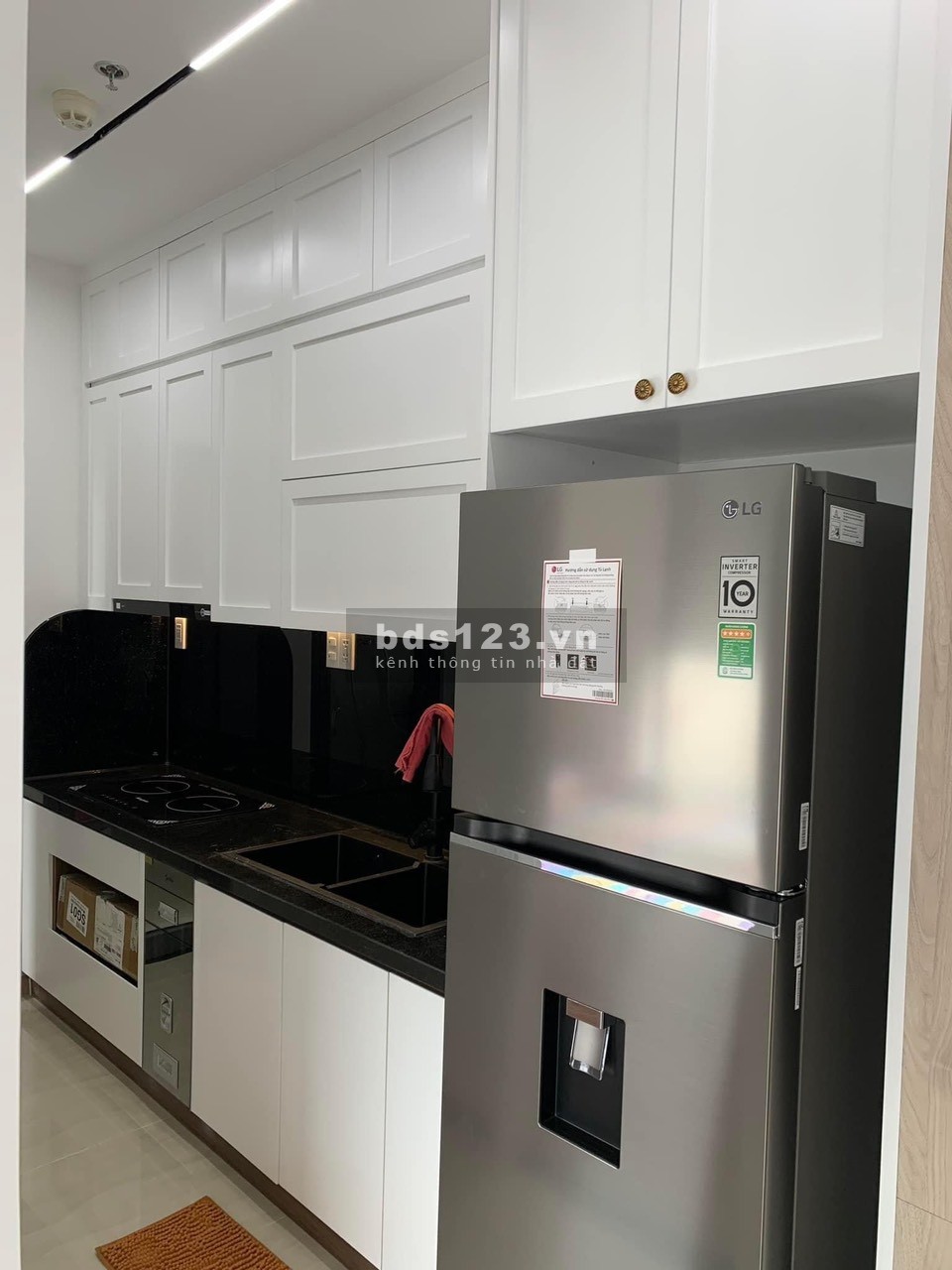 Cho thuê căn hộ giá rẻ Bình Dương, Bcons Garden 2PN/2WC 4,5tr Nội thất cơ bản tủ bếp, rèm