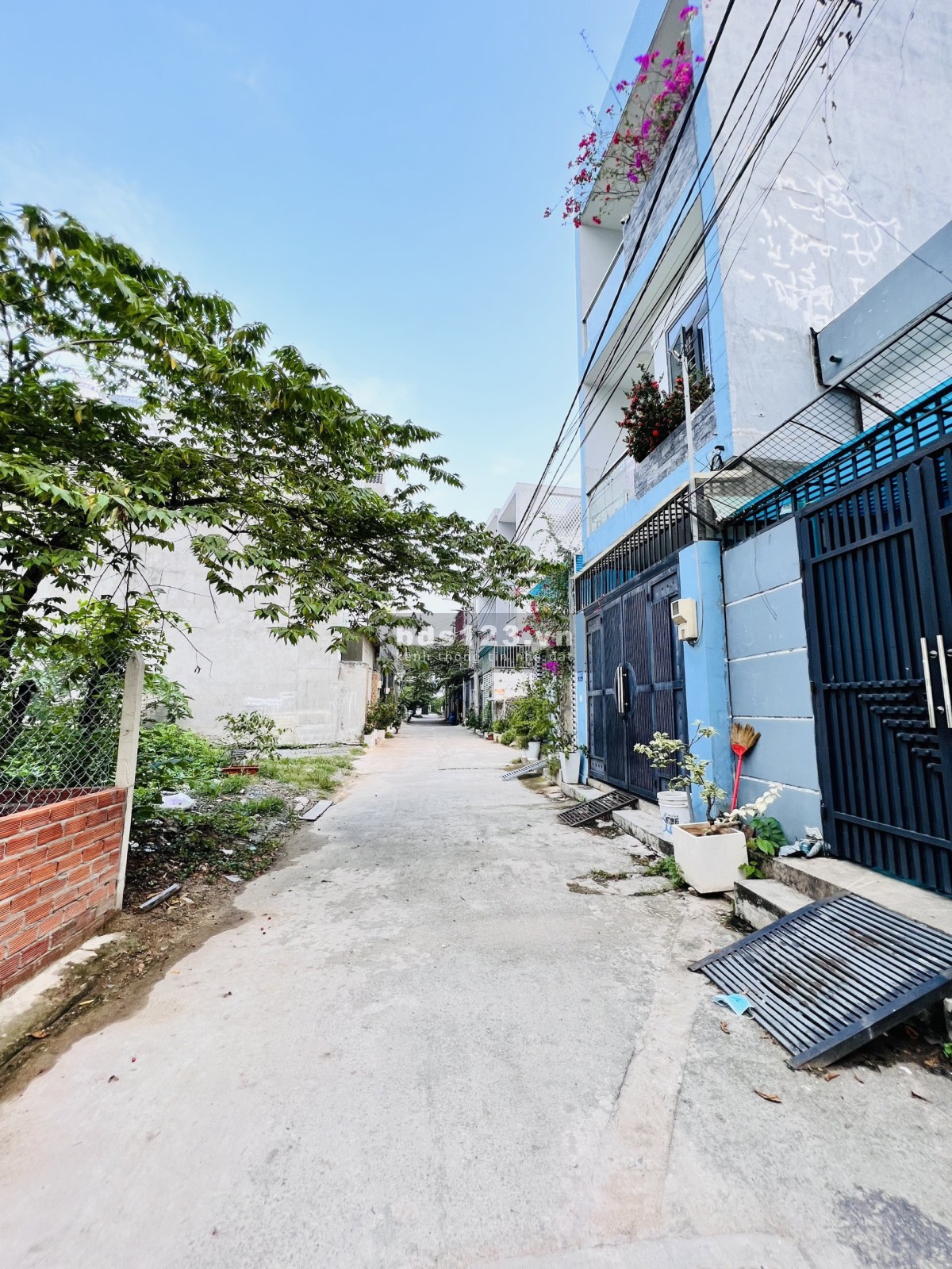 Giảm 350 triệu bán gấp, Đất đường số 12, Trường Thọ, ôtô đi thoải mái, 53m2 vuông vức chuẩn xây nhà
