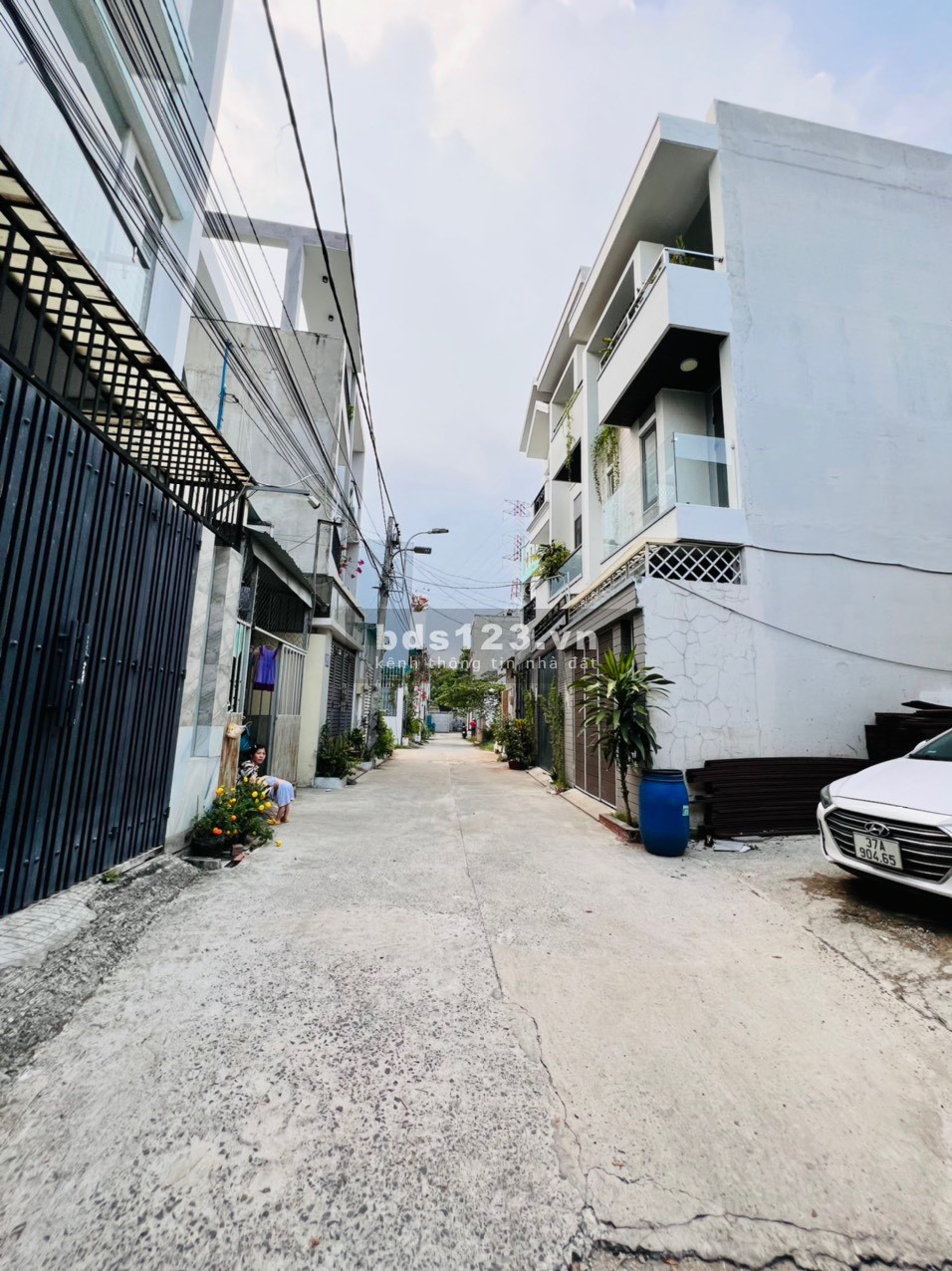 Giảm 350 triệu bán gấp, Đất đường số 12, Trường Thọ, ôtô đi thoải mái, 53m2 vuông vức chuẩn xây nhà