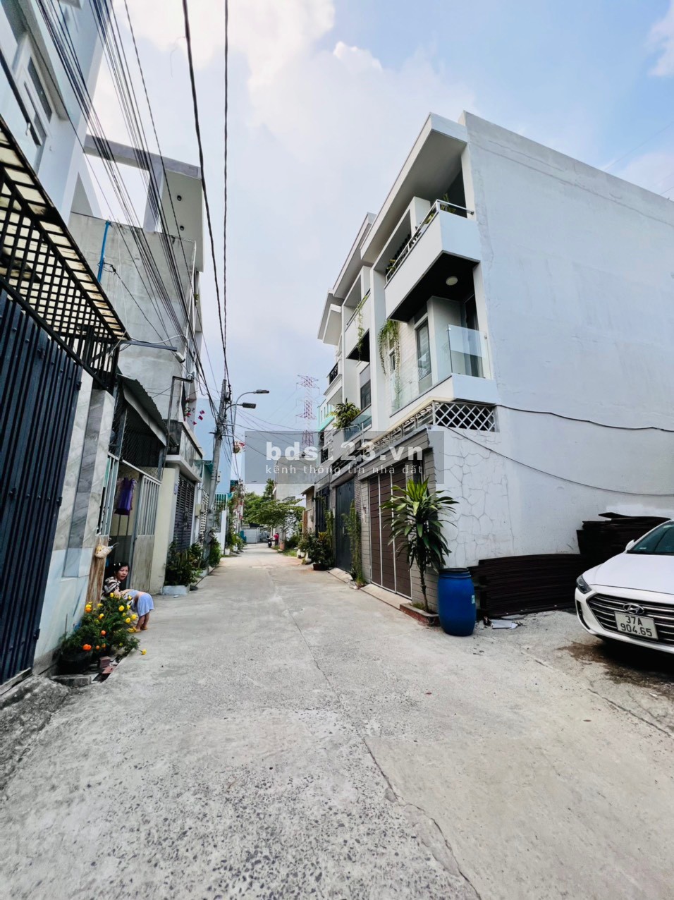 Giảm 350 triệu bán gấp, Đất đường số 12, Trường Thọ, ôtô đi thoải mái, 53m2 vuông vức chuẩn xây nhà