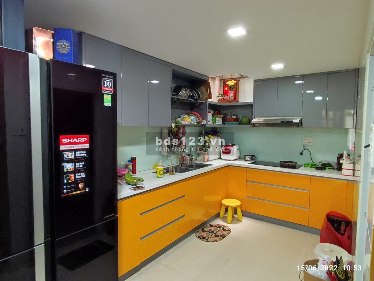 Nhà HXH kế UBND, DT 54m² x 3 tầng, chỉ 50 triệu/m², tiện đầu tư sinh lời