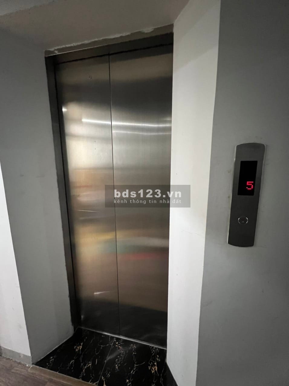 Bán Nhà mặt ngõ 50 Đình Thôn, 64m2 MT5m. Nhà 5 tầng ô tô đỗ cửa, kd đỉnh cao