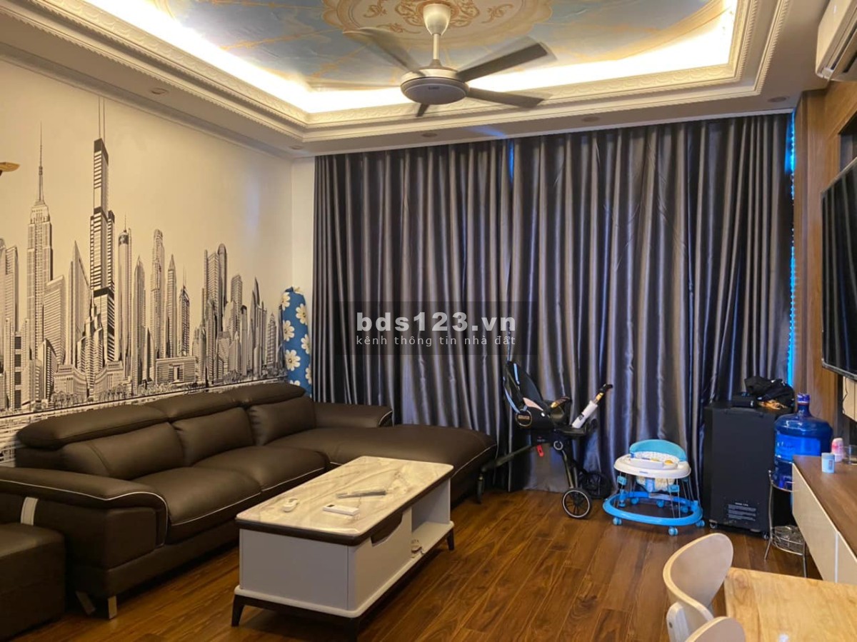 Chung cư mini khu Khương Trung 8 tầng 13 phòng thu 950 triệu/năm