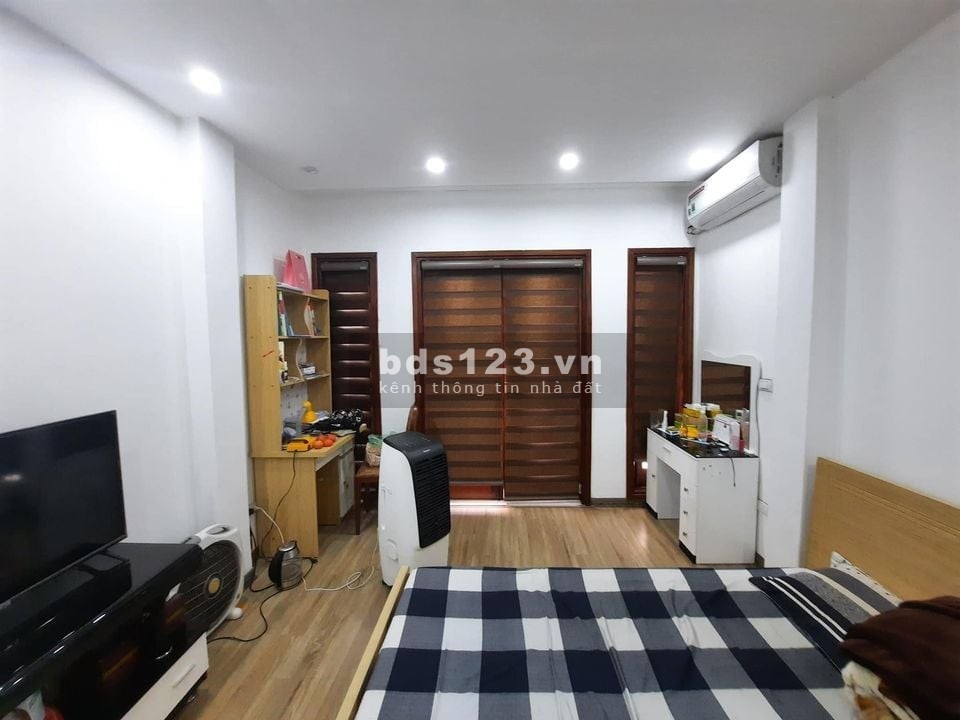 Bán nhà gần Ngụy Như Kon Tum - Ô tô đỗ ngay cửa liên hệ 0382768826