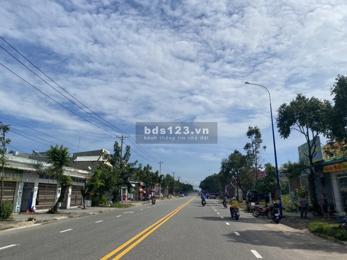 Ra nước ngoài định cư với con nên cần bán 2 lô đất đẹp gá rẻ, khu an ninh