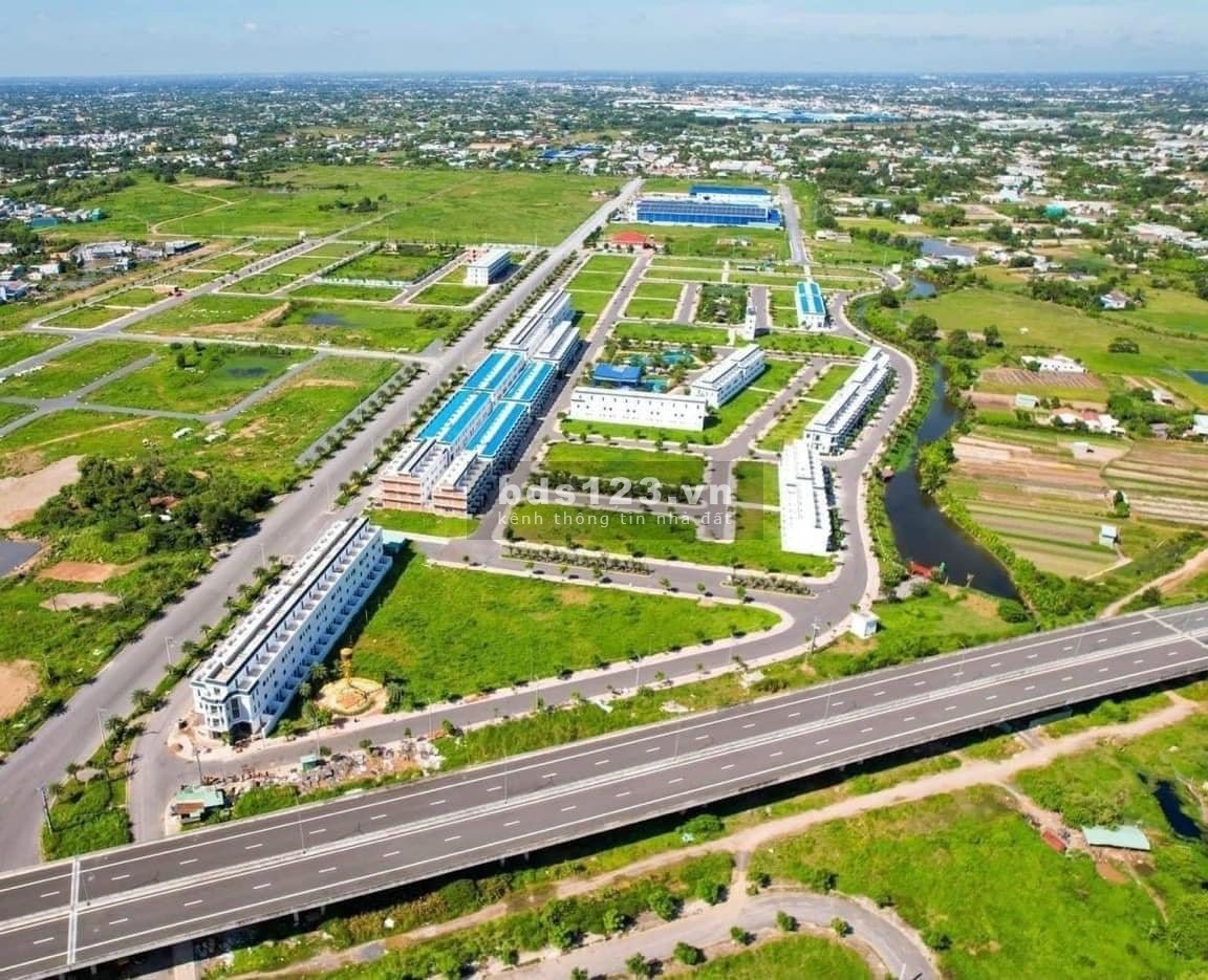 Ở đây không bán lỗ! Em đang hỗ trợ anh chị đầu tư đúng thời điểm tại The Sol City!