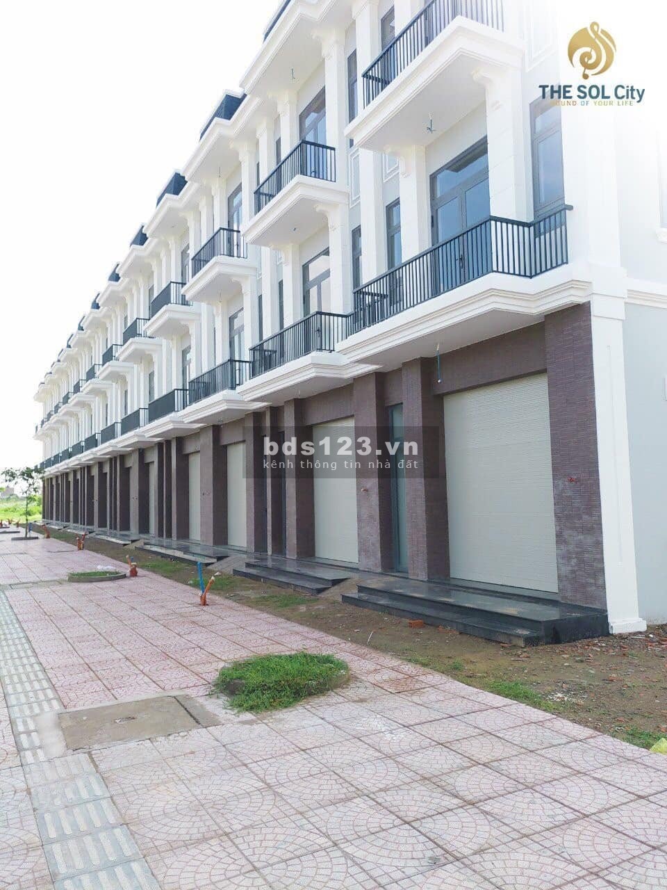 Ở đây không bán lỗ! Em đang hỗ trợ anh chị đầu tư đúng thời điểm tại The Sol City!