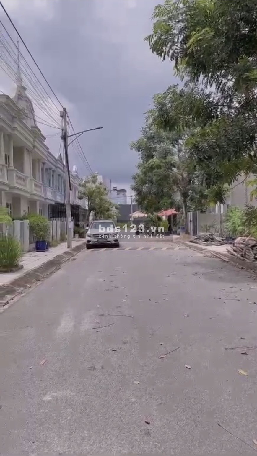 Bán nhà phố phong cách châu Âu Đức Hòa Long An giá 1,32 tỷ tiện ích đầy đủ