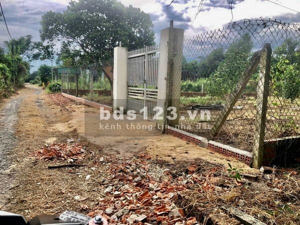 Đất Nhuận Đức huyện Củ Chi TP HCM dtsd 20 x 38 = 766m ( 300m thổ cư )