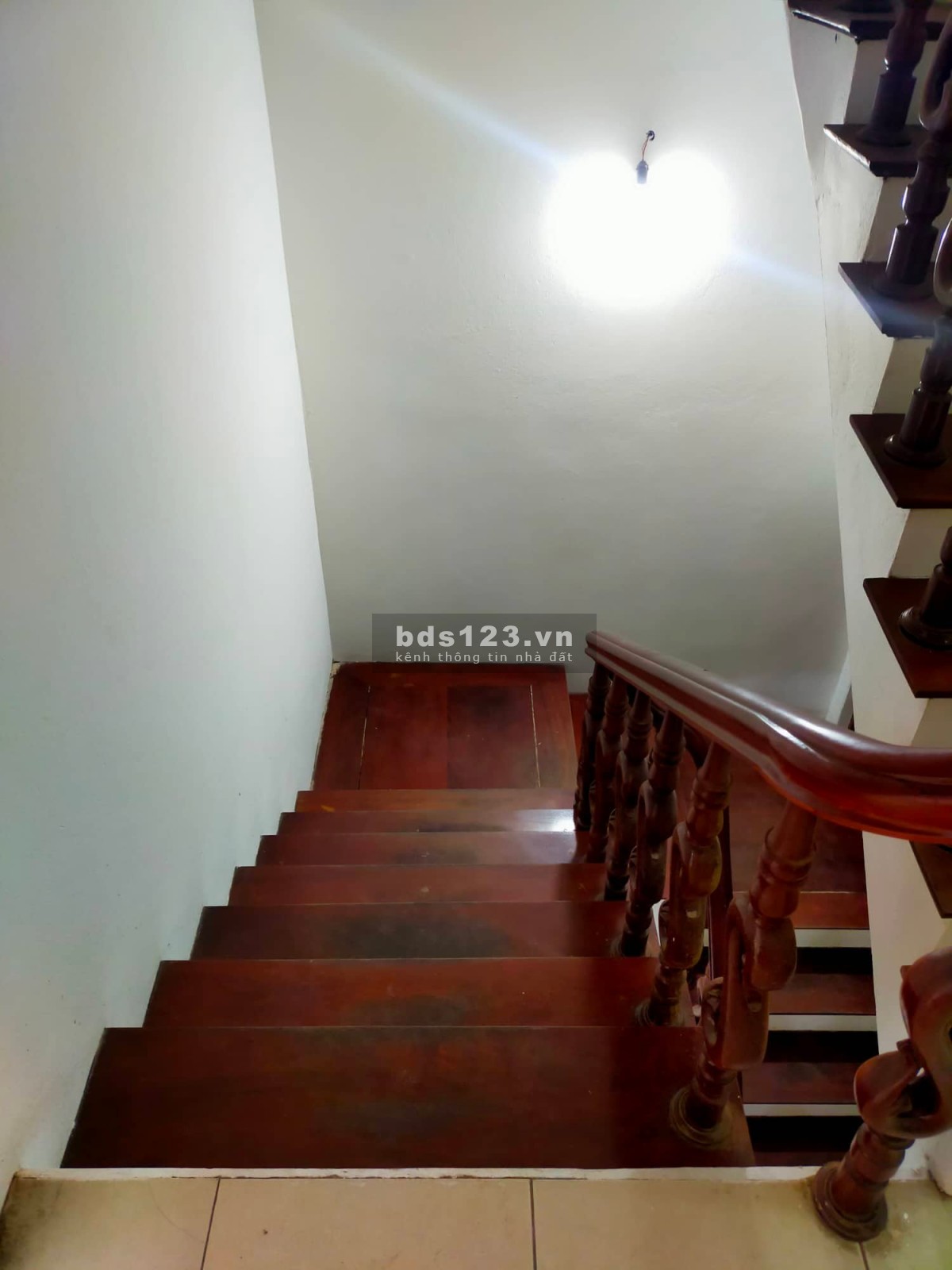 Chính chủ bán nhà 44 ngõ 108 Nghi Tàm , Tây Hồ, ngõ thông oto đỗ cách nhà 10m, 61m²x4T, MT 6m. SDCC