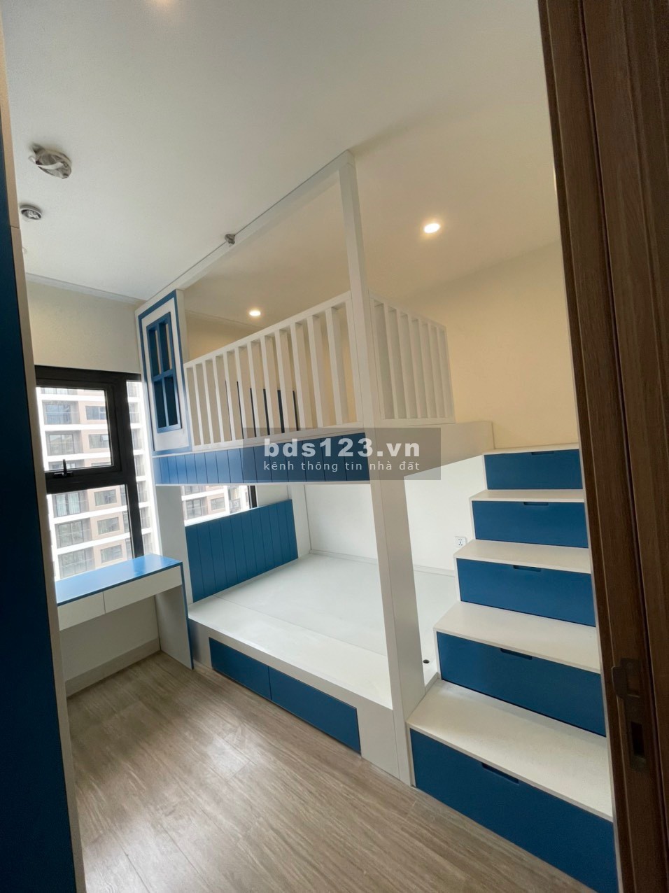 Chính chủ cần tiền bán nhanh căn hộ 2 phòng ngủ tại Vinhomes Ocean Park