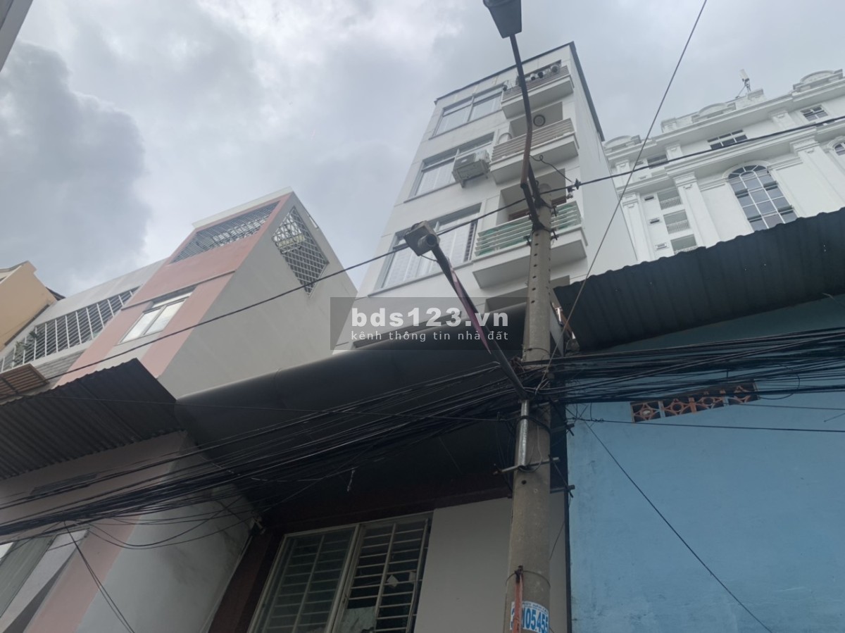 Bán nhà 2 mặt tiền hèm Quận 1, Cống Quỳnh có dòng tiền mỗi tháng