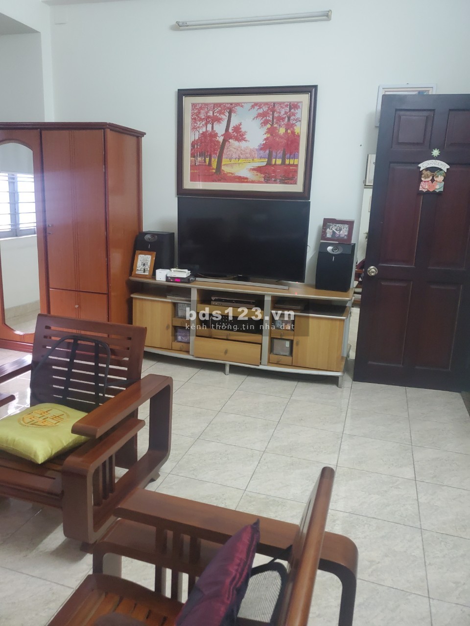 Bán nhà chợ thuốc Nguyễn Giản Thanh, Quận 10, giá 17,5 tỷ đồng