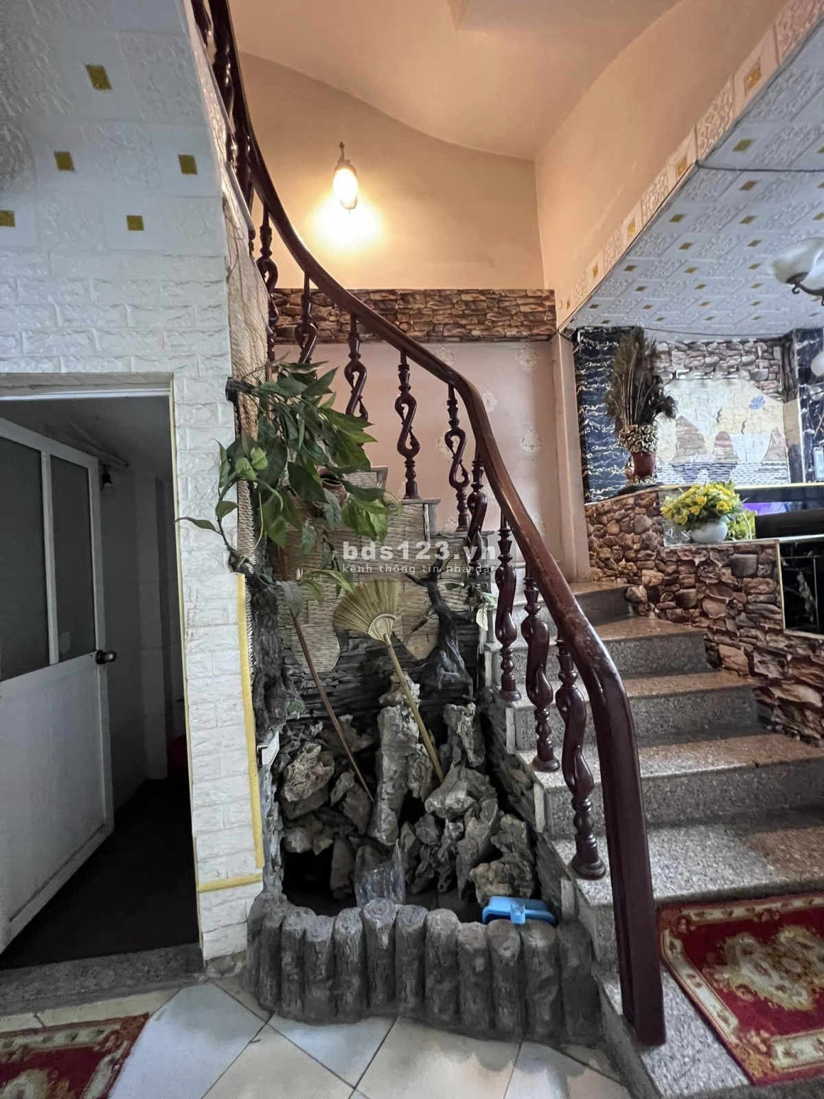 Tôi cần bán gấp nhà diện tích 54m² ô tô đỗ cửa, nhỉnh giá 4 tỷ đồng