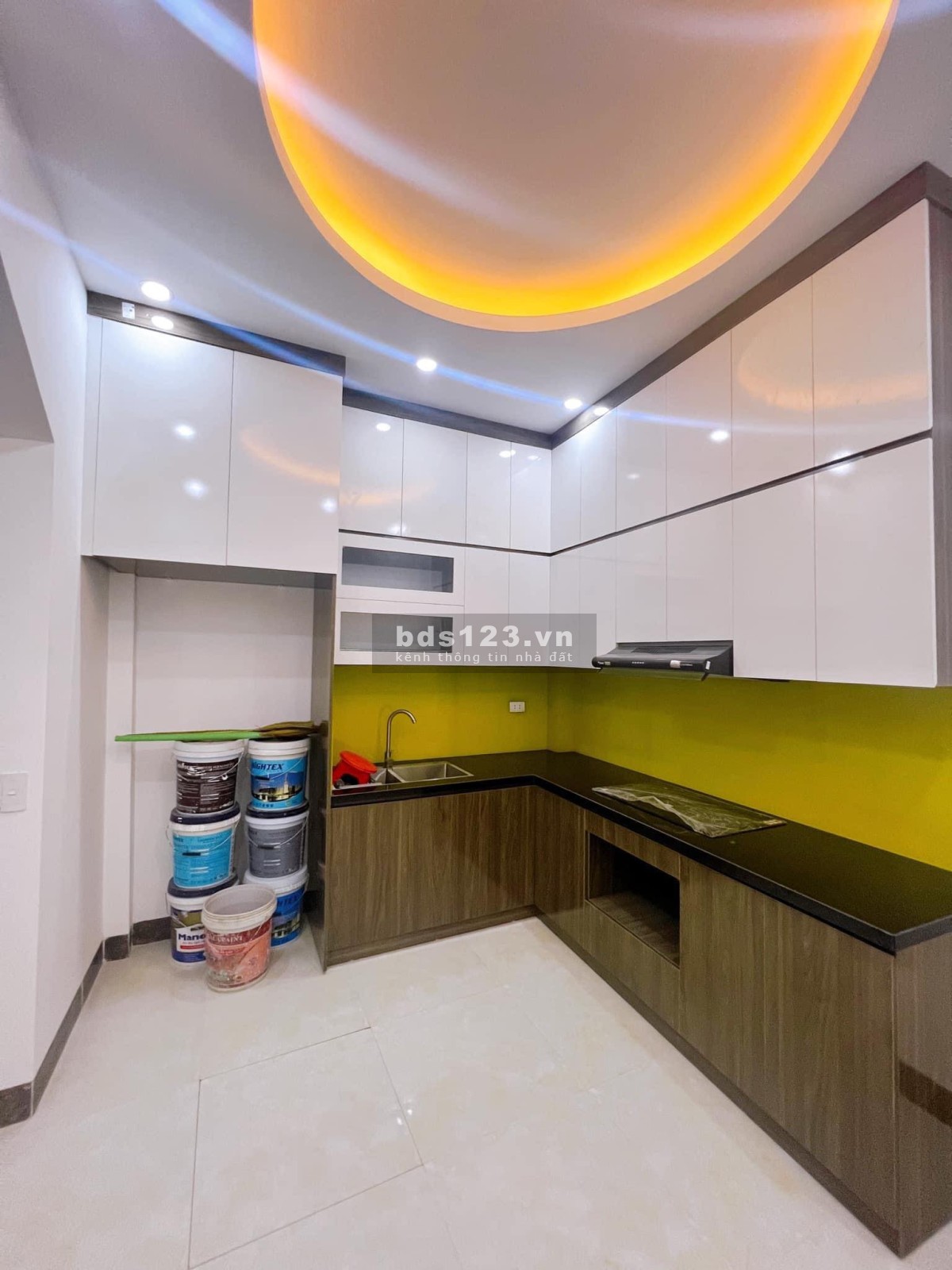 Bán nhà Văn Phú, Lô góc, Ngõ thông tứ phía, DT 37m², giá 4,2 tỷ đồng