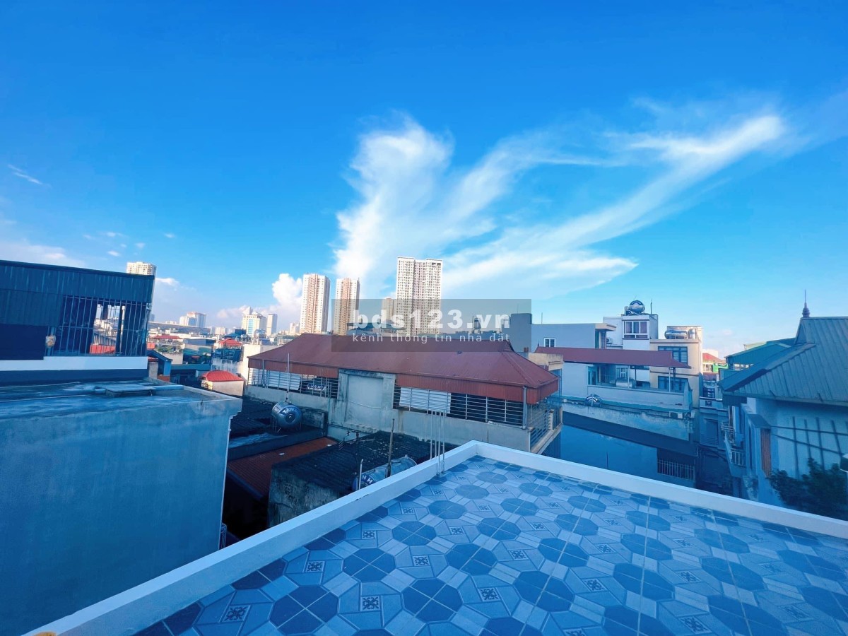 Bán nhà Văn Phú, Lô góc, Ngõ thông tứ phía, DT 37m², giá 4,2 tỷ đồng
