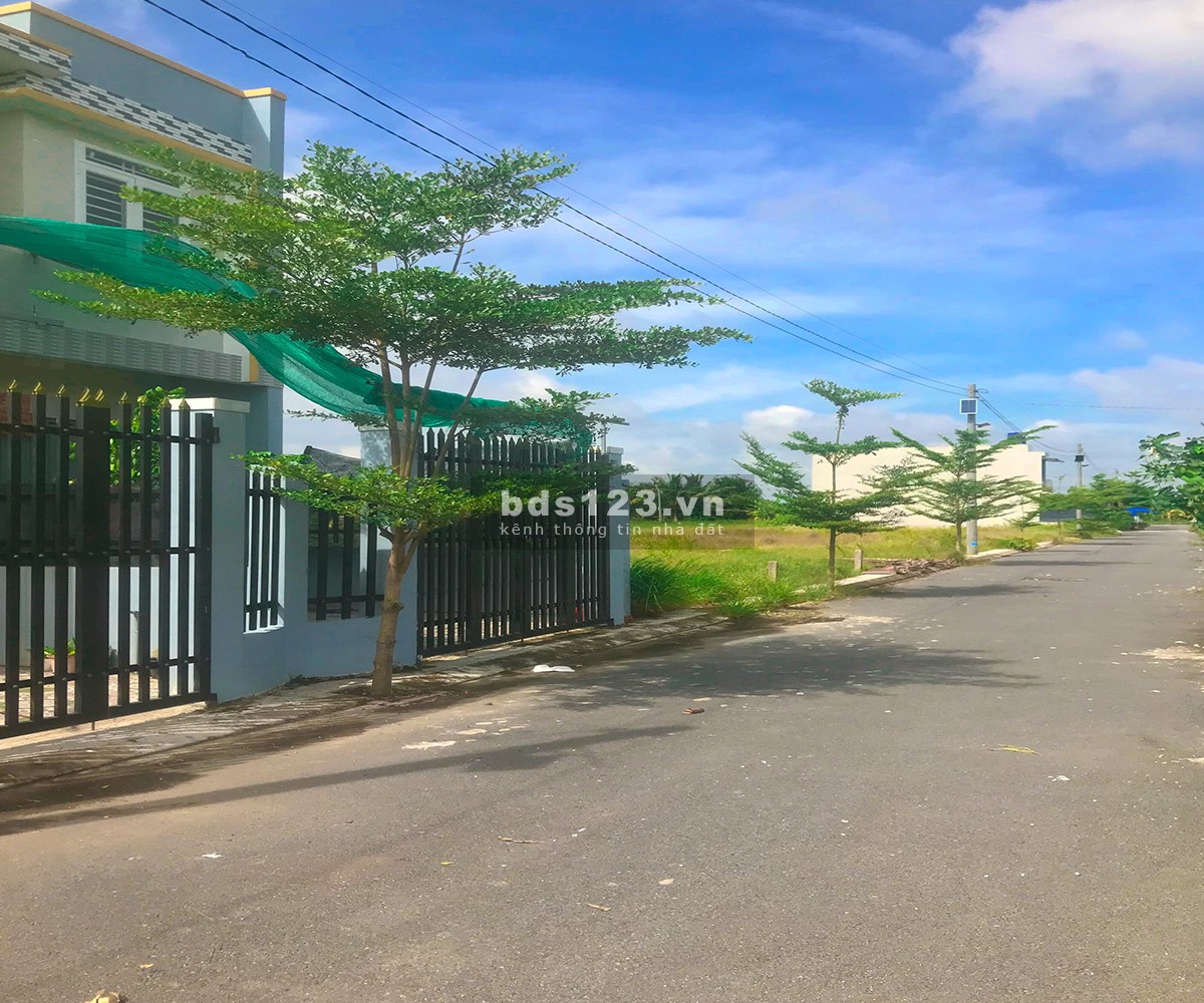 Chính chủ Bán Đất mặt Tiền Kinh doanh đường 19/5 xã Tân Lân
